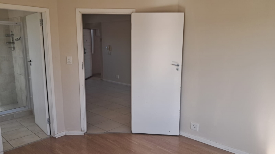 1 Bedroom Property for Sale in Beacon Bay North Eastern Cape